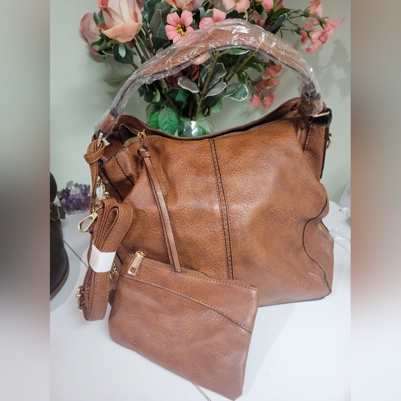 NWT PU Leather CONVERTIBLE 2 PC SET SATCHEL & REMOBABLE STRAP. - Picture 5 of 8